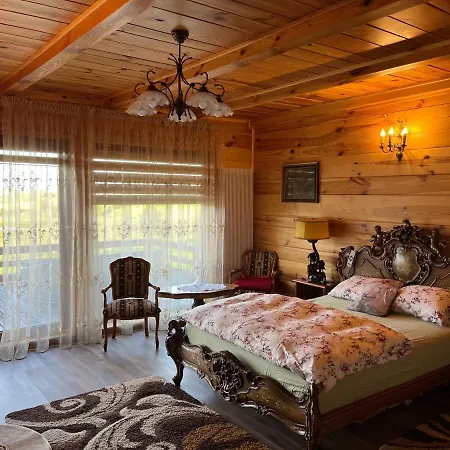 Çiftlik konaklama Drewniany Dom Na Wzgorzu Swiatki