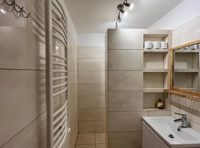 Çiftlik konaklama Drewniany Dom Na Wzgorzu