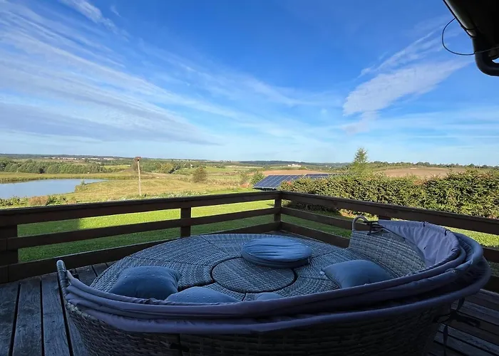 Drewniany Dom Na Wzgorzu * Swiatki